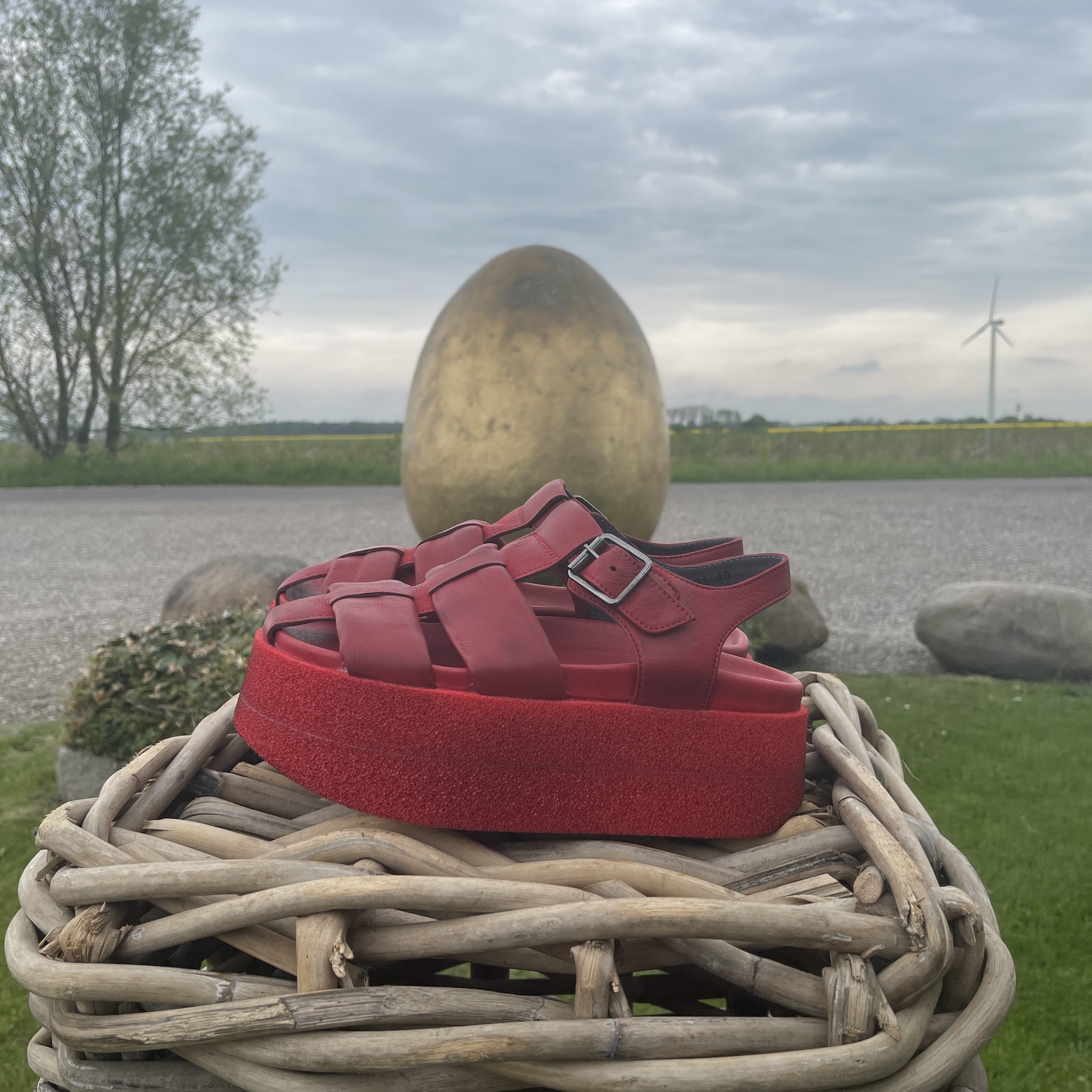 LOFINA Rød plateau sandal